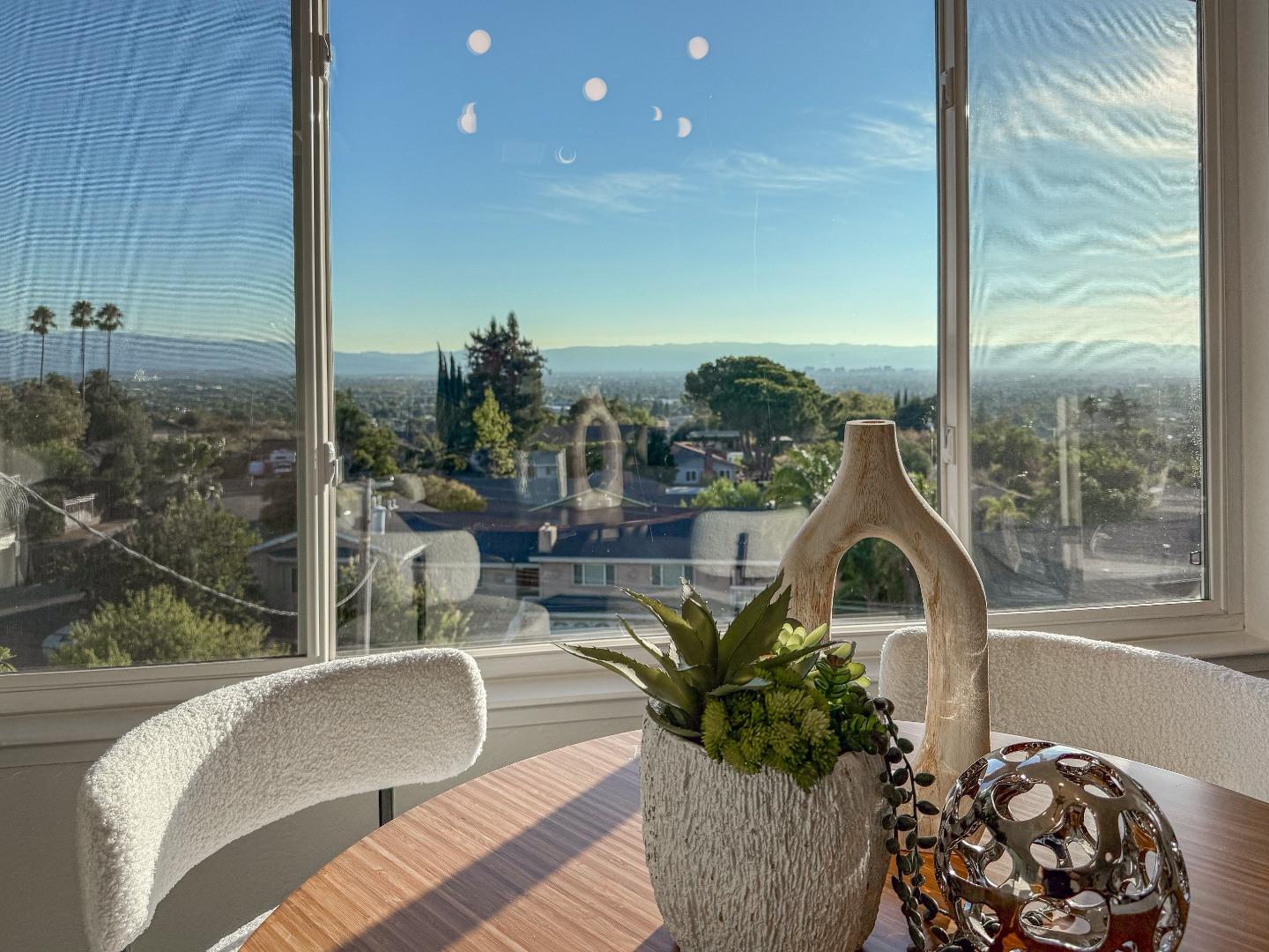 Detail Gallery Image 13 of 31 For 3457 Ramstad Dr, San Jose,  CA 95127 - 4 Beds | 2/1 Baths