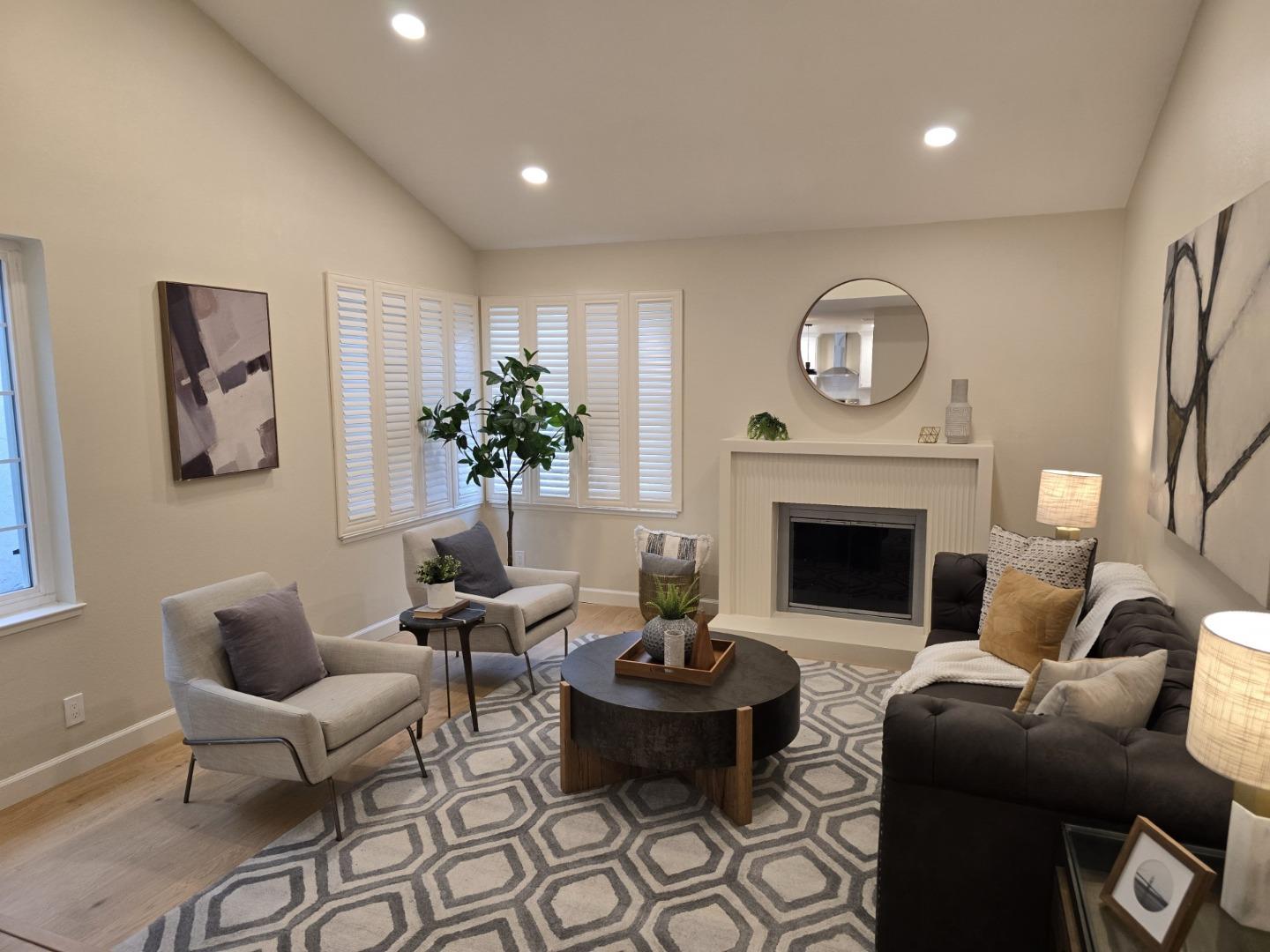 Detail Gallery Image 3 of 12 For 1826 Perrone Cir, San Jose,  CA 95116 - 3 Beds | 2 Baths