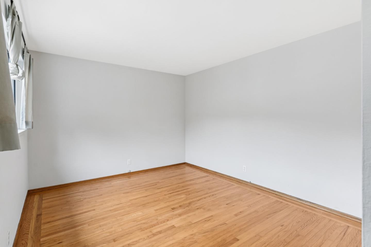 Detail Gallery Image 17 of 42 For 704 Arleen Way, Pacifica,  CA 94044 - 3 Beds | 2 Baths