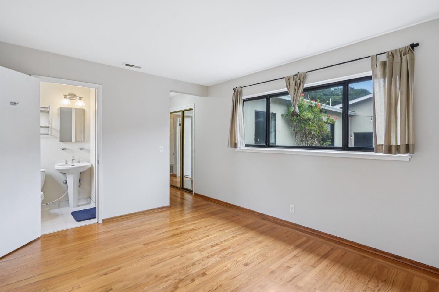 Detail Gallery Image 19 of 42 For 704 Arleen Way, Pacifica,  CA 94044 - 3 Beds | 2 Baths