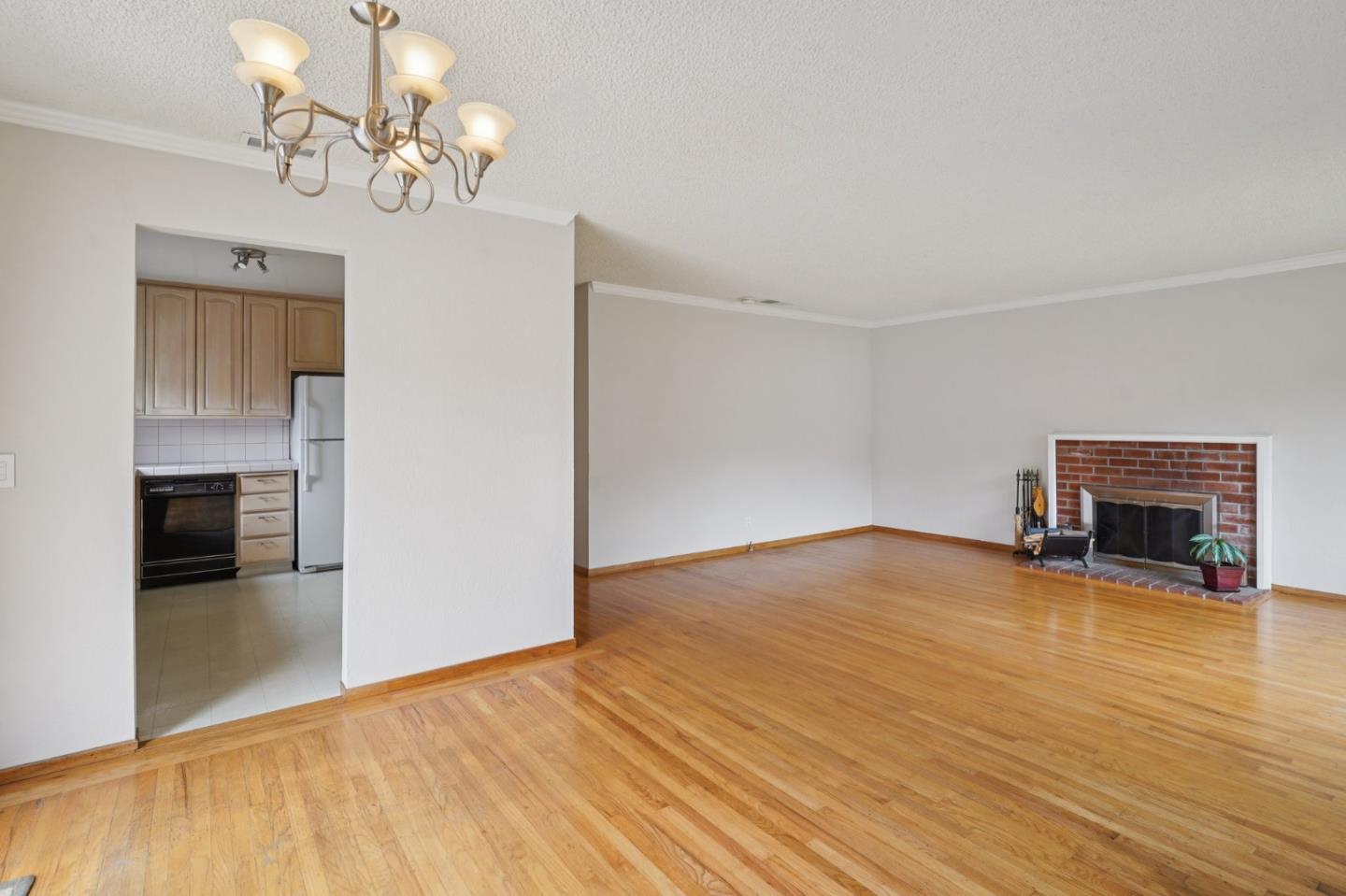 Detail Gallery Image 28 of 42 For 704 Arleen Way, Pacifica,  CA 94044 - 3 Beds | 2 Baths