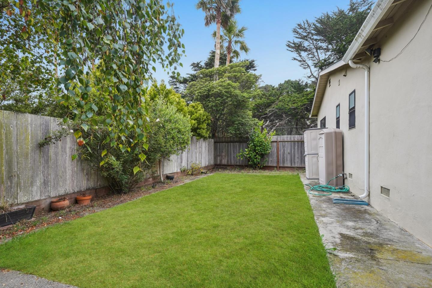 Detail Gallery Image 3 of 42 For 704 Arleen Way, Pacifica,  CA 94044 - 3 Beds | 2 Baths