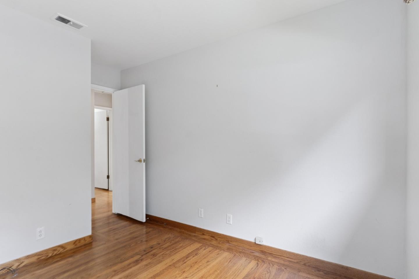 Detail Gallery Image 32 of 42 For 704 Arleen Way, Pacifica,  CA 94044 - 3 Beds | 2 Baths