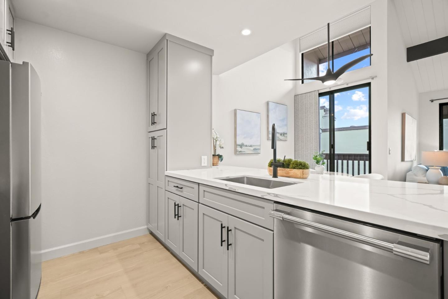Detail Gallery Image 13 of 82 For 2101 Shoreline Dr #437,  Alameda,  CA 94501 - 2 Beds | 1/1 Baths