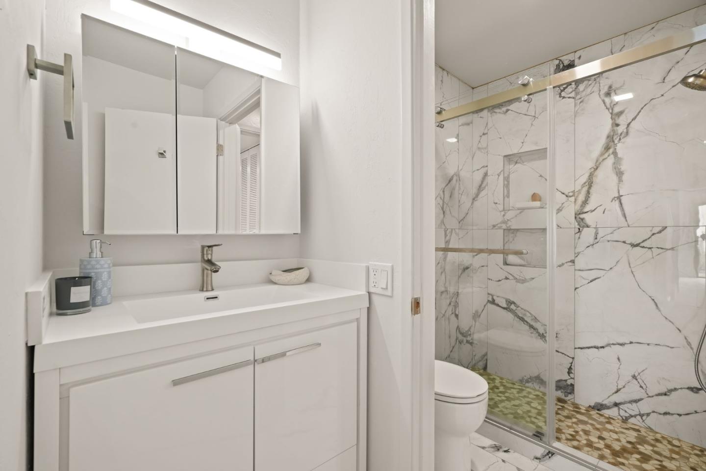 Detail Gallery Image 30 of 82 For 2101 Shoreline Dr #437,  Alameda,  CA 94501 - 2 Beds | 1/1 Baths