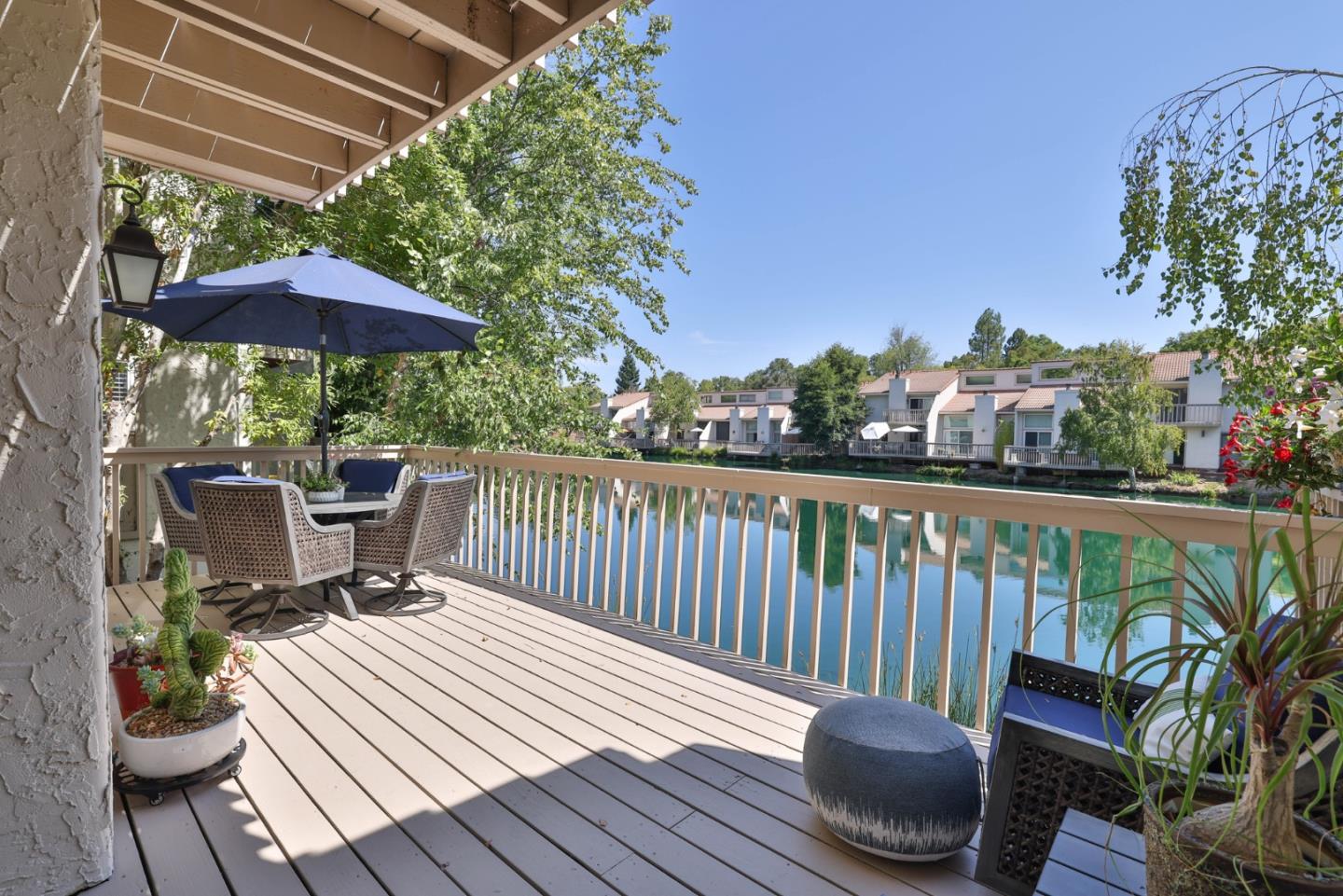 Detail Gallery Image 15 of 71 For 118 via Lago, Los Gatos,  CA 95032 - 3 Beds | 2/1 Baths