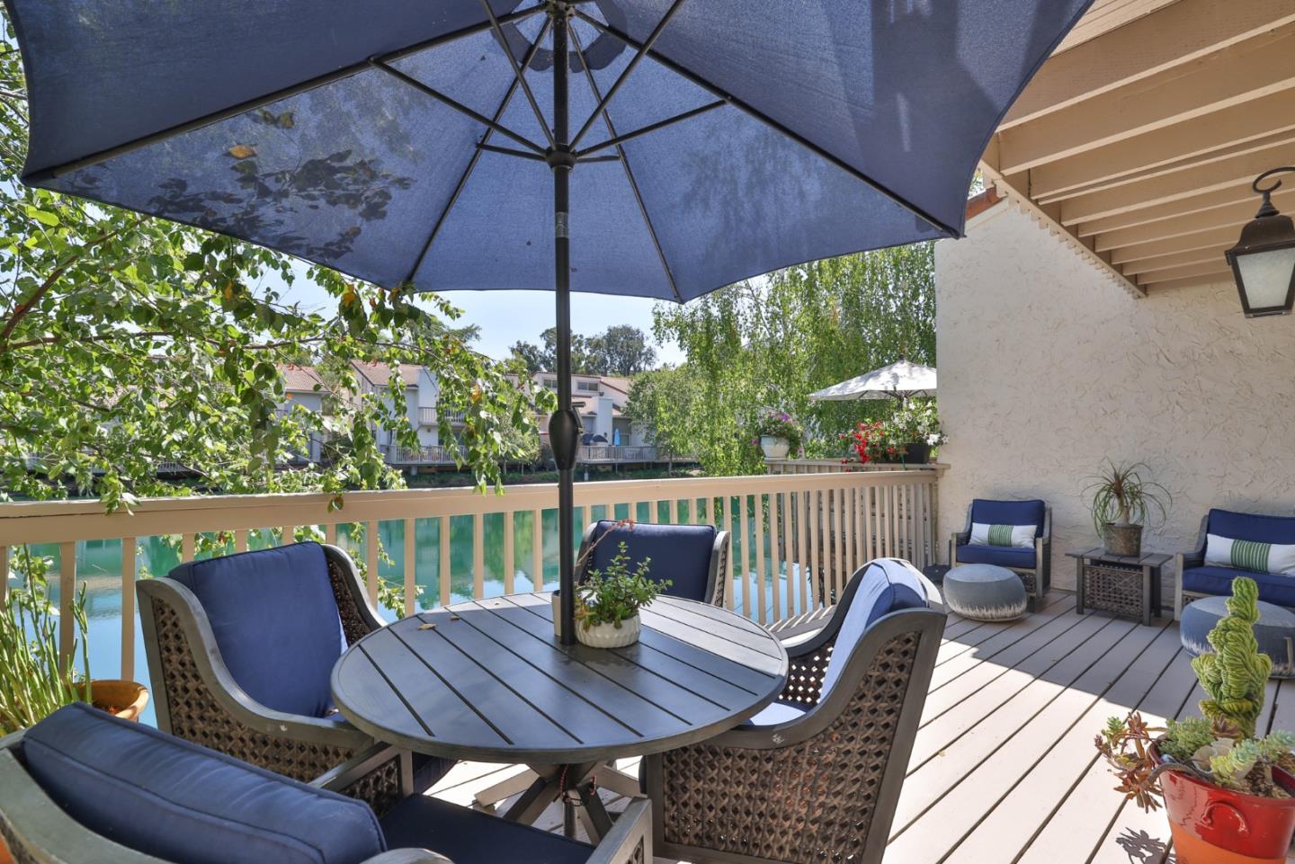 Detail Gallery Image 18 of 71 For 118 via Lago, Los Gatos,  CA 95032 - 3 Beds | 2/1 Baths