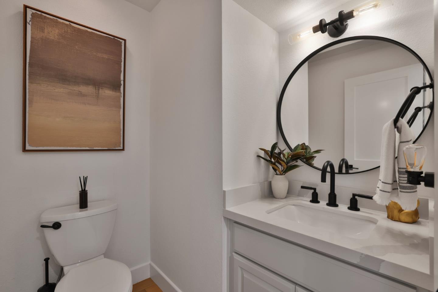 Detail Gallery Image 20 of 71 For 118 via Lago, Los Gatos,  CA 95032 - 3 Beds | 2/1 Baths