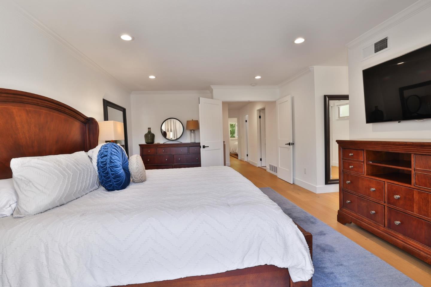 Detail Gallery Image 23 of 71 For 118 via Lago, Los Gatos,  CA 95032 - 3 Beds | 2/1 Baths