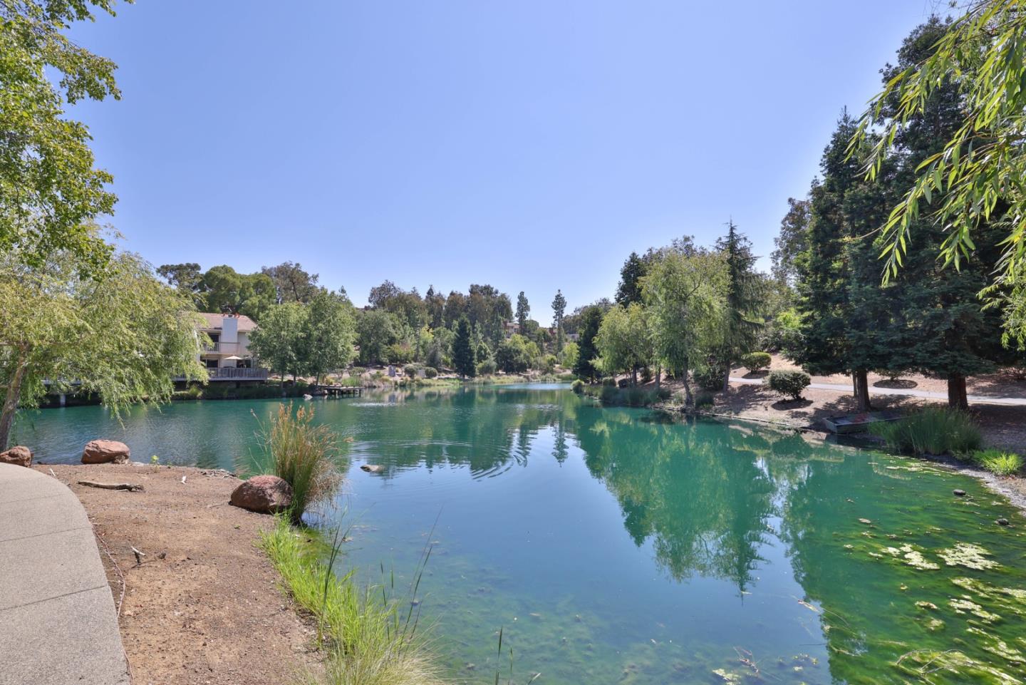 Detail Gallery Image 44 of 71 For 118 via Lago, Los Gatos,  CA 95032 - 3 Beds | 2/1 Baths