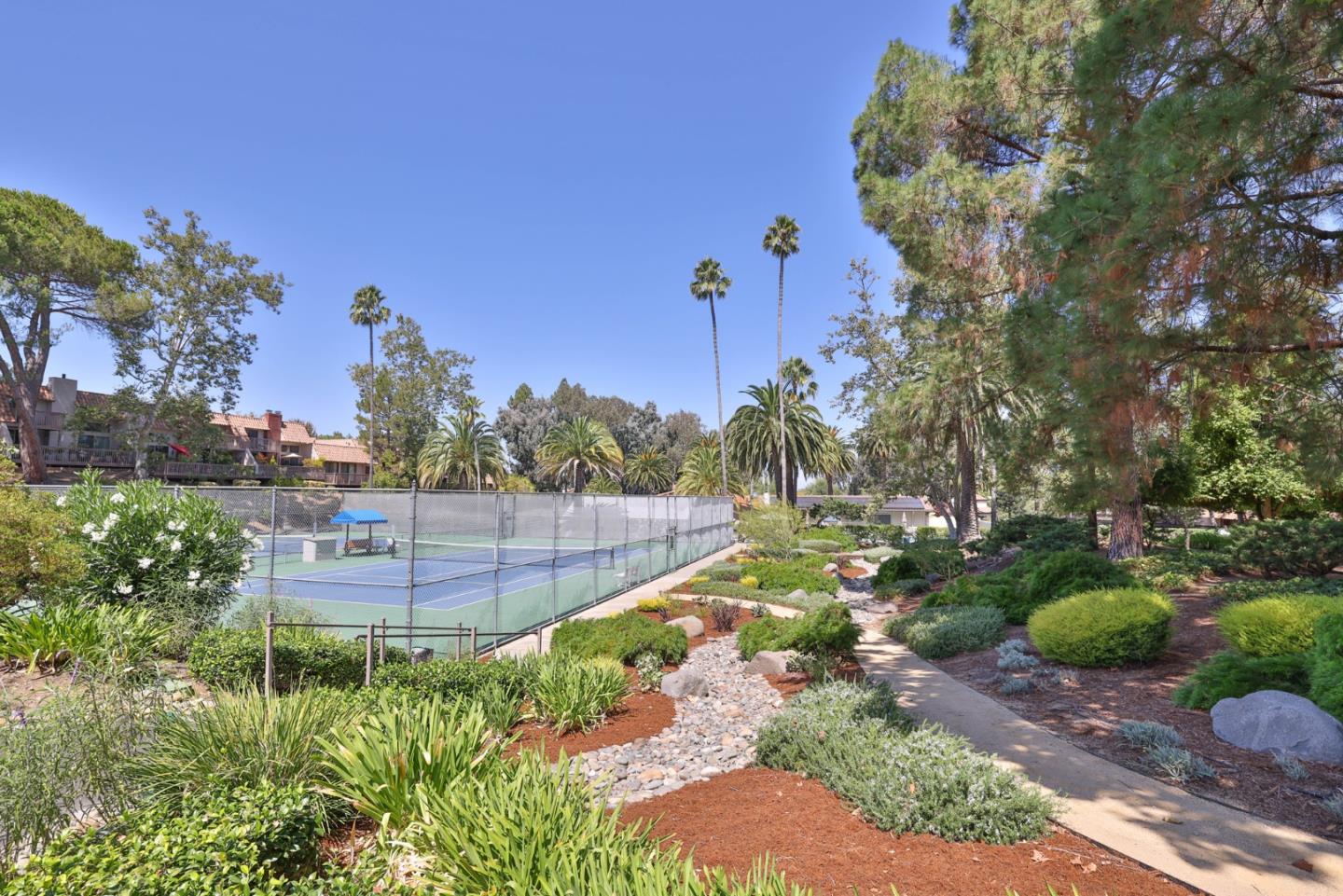 Detail Gallery Image 63 of 71 For 118 via Lago, Los Gatos,  CA 95032 - 3 Beds | 2/1 Baths