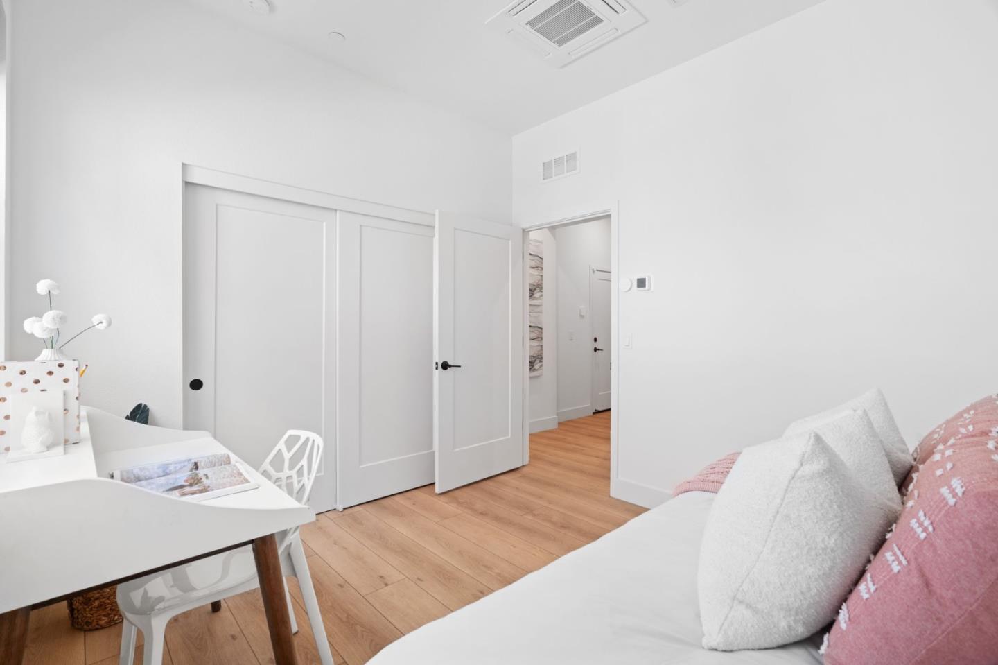 Detail Gallery Image 12 of 22 For 6633 Optimum Loop, San Jose,  CA 95119 - 3 Beds | 3 Baths