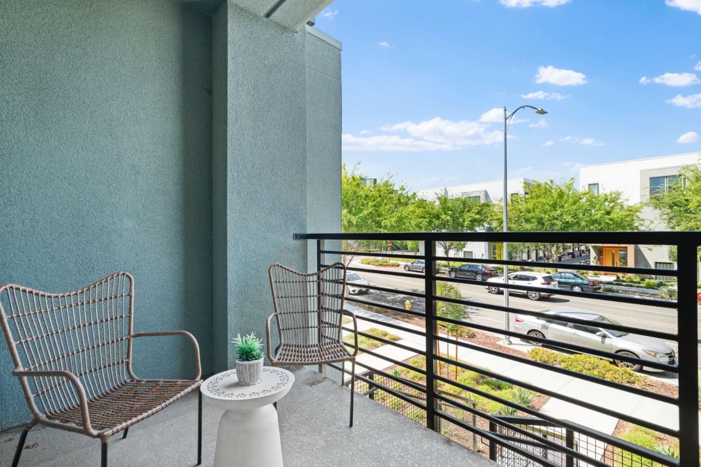 Detail Gallery Image 14 of 22 For 6633 Optimum Loop, San Jose,  CA 95119 - 3 Beds | 3 Baths