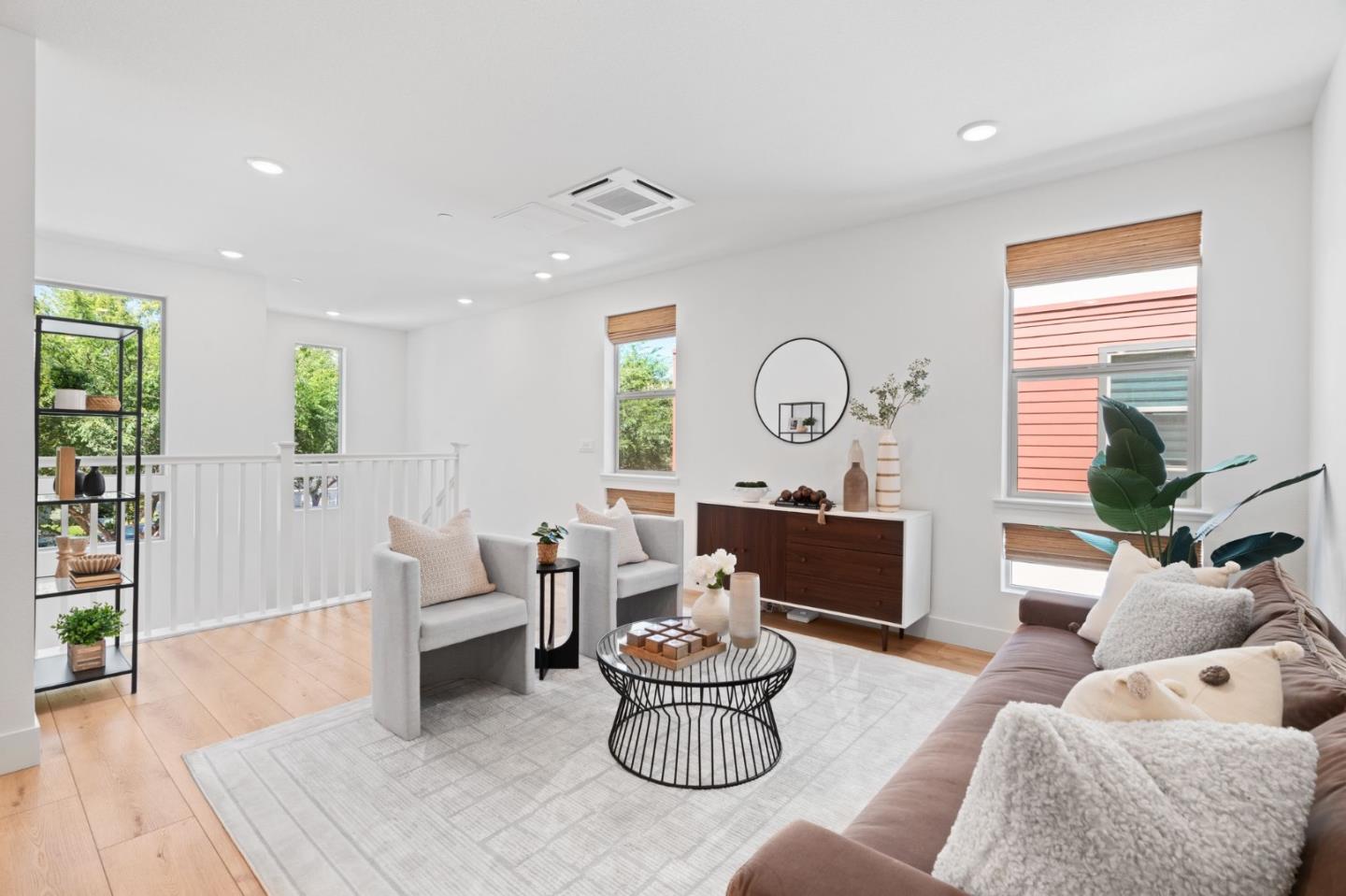 Detail Gallery Image 6 of 22 For 6633 Optimum Loop, San Jose,  CA 95119 - 3 Beds | 3 Baths