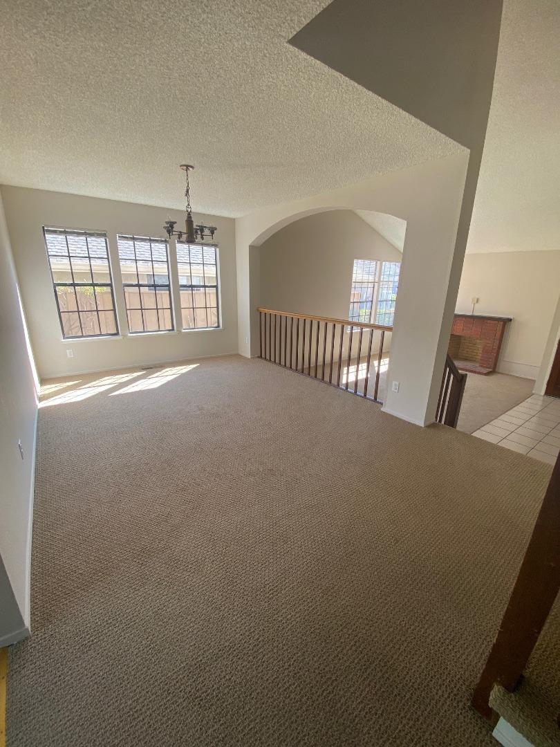 Detail Gallery Image 2 of 23 For 609 Somerset Ln, Foster City,  CA 94404 - 4 Beds | 2/1 Baths