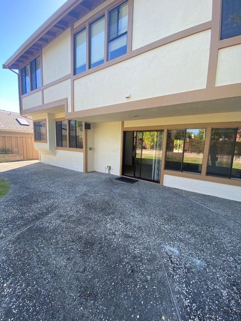 Detail Gallery Image 21 of 23 For 609 Somerset Ln, Foster City,  CA 94404 - 4 Beds | 2/1 Baths