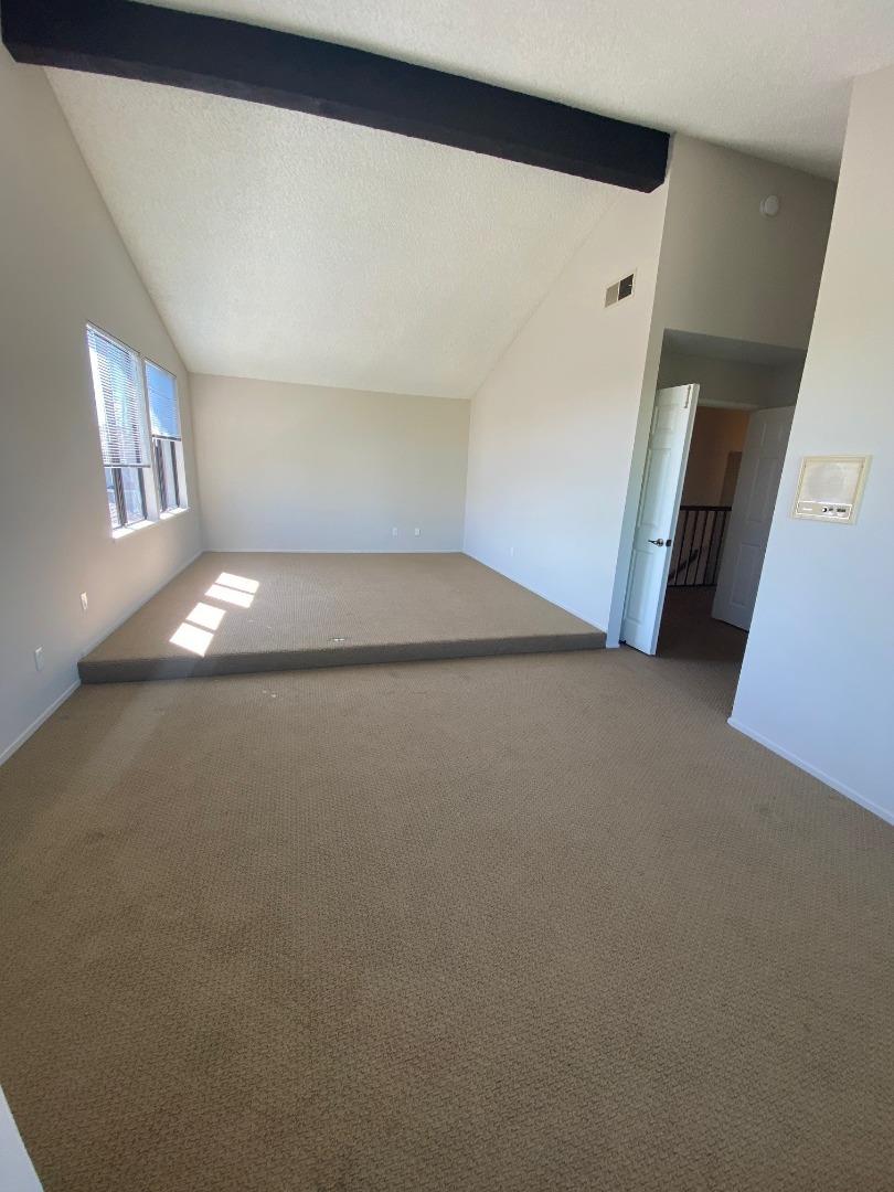 Detail Gallery Image 7 of 23 For 609 Somerset Ln, Foster City,  CA 94404 - 4 Beds | 2/1 Baths