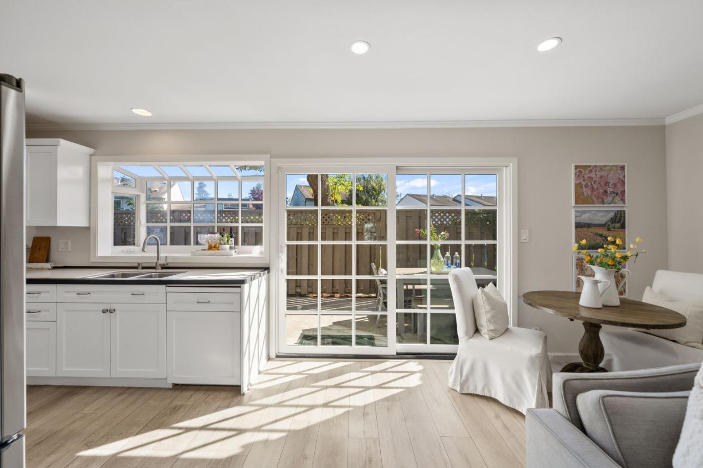 Detail Gallery Image 12 of 43 For 848 Magellan Ln, Foster City,  CA 94404 - 4 Beds | 2/1 Baths