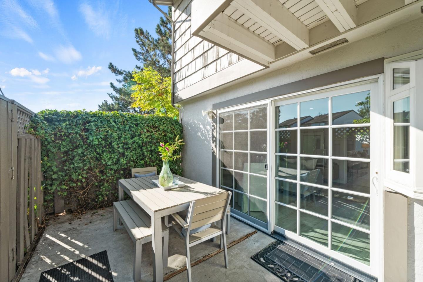 Detail Gallery Image 35 of 43 For 848 Magellan Ln, Foster City,  CA 94404 - 4 Beds | 2/1 Baths