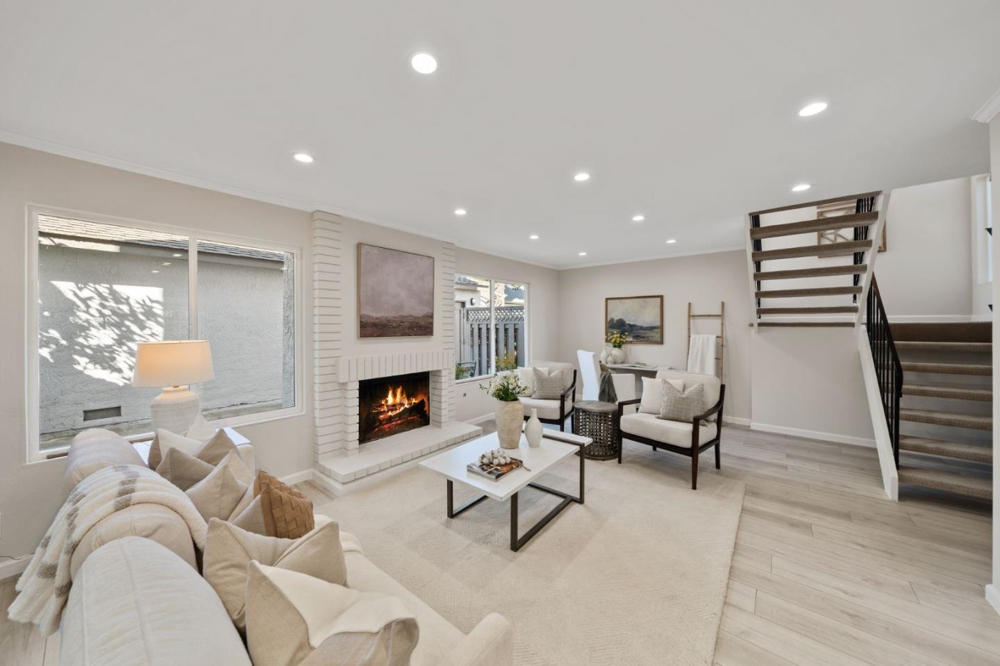 Detail Gallery Image 4 of 43 For 848 Magellan Ln, Foster City,  CA 94404 - 4 Beds | 2/1 Baths