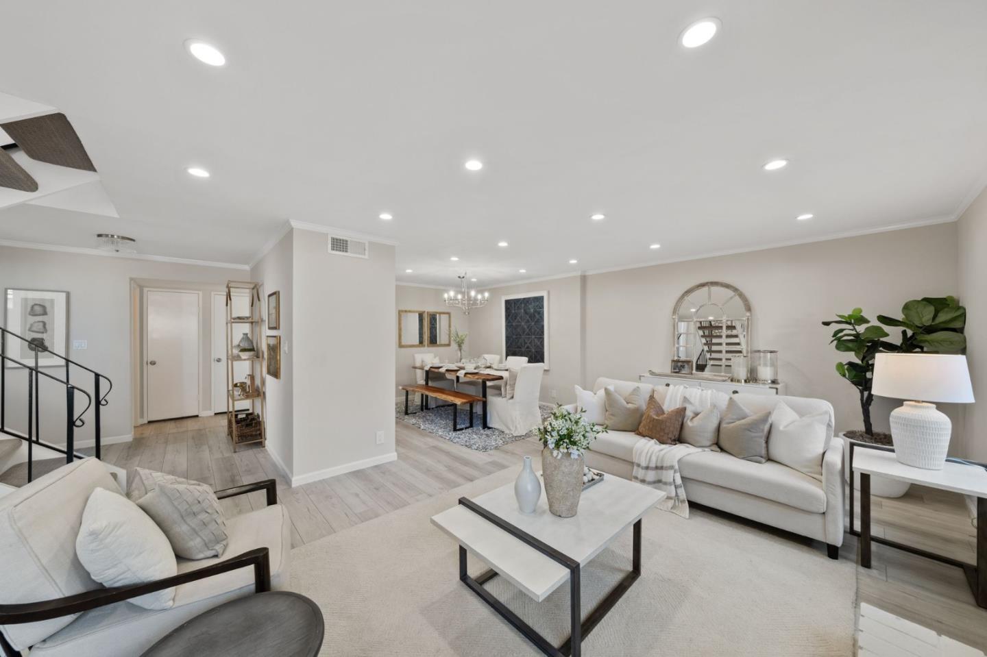 Detail Gallery Image 5 of 43 For 848 Magellan Ln, Foster City,  CA 94404 - 4 Beds | 2/1 Baths