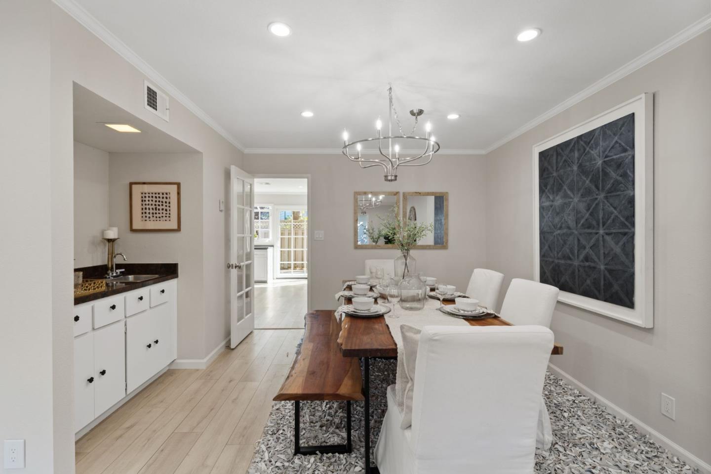 Detail Gallery Image 9 of 43 For 848 Magellan Ln, Foster City,  CA 94404 - 4 Beds | 2/1 Baths