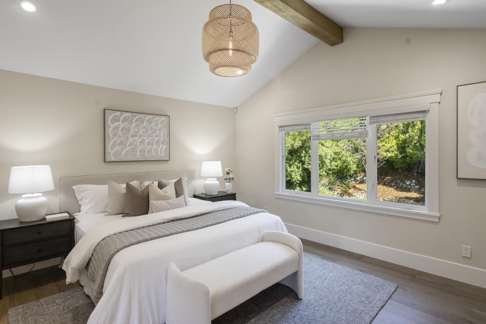 Detail Gallery Image 12 of 33 For 967 Stony Hill Rd, Redwood City,  CA 94061 - 4 Beds | 3/1 Baths