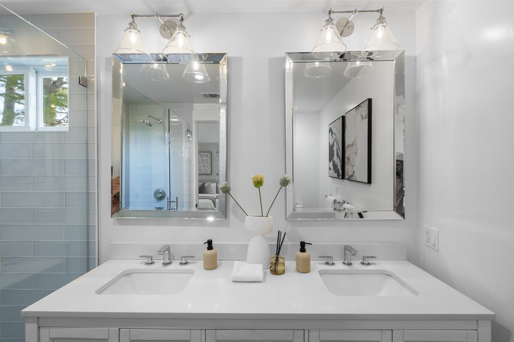 Detail Gallery Image 16 of 33 For 967 Stony Hill Rd, Redwood City,  CA 94061 - 4 Beds | 3/1 Baths