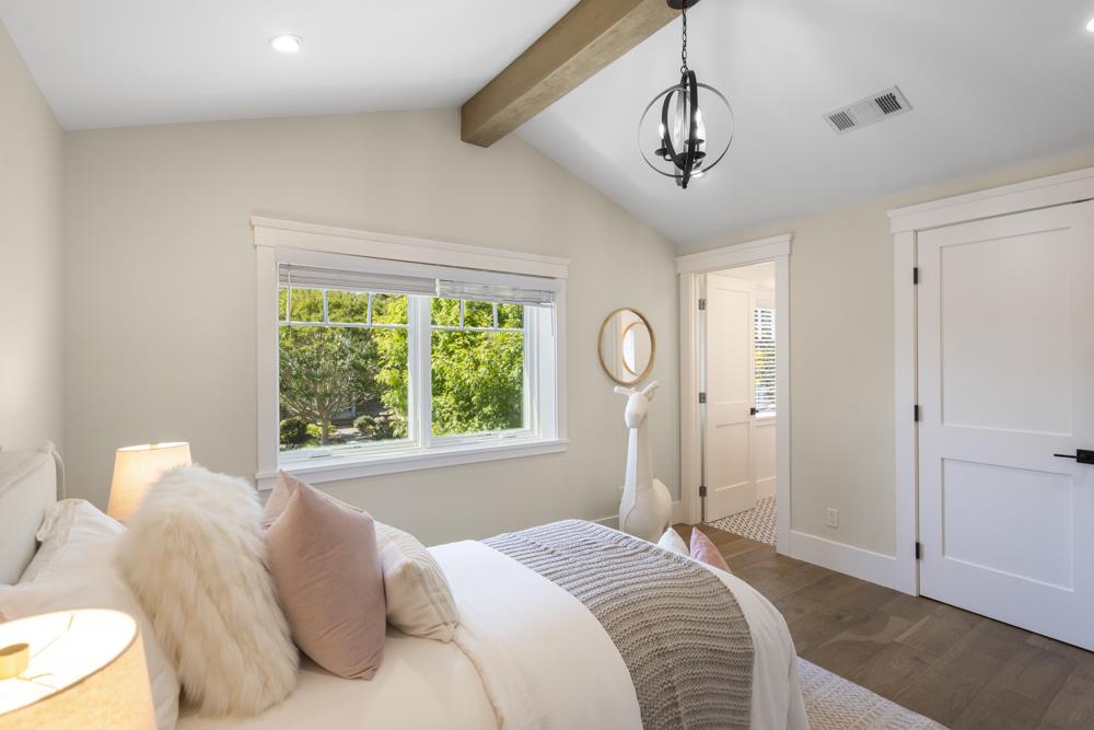 Detail Gallery Image 18 of 33 For 967 Stony Hill Rd, Redwood City,  CA 94061 - 4 Beds | 3/1 Baths