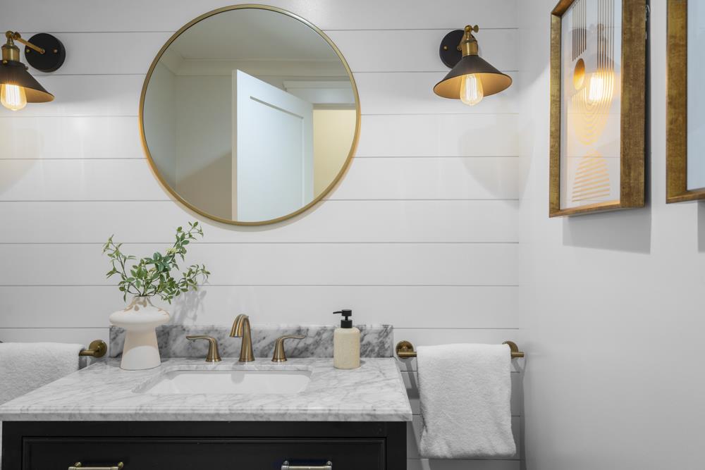 Detail Gallery Image 20 of 33 For 967 Stony Hill Rd, Redwood City,  CA 94061 - 4 Beds | 3/1 Baths