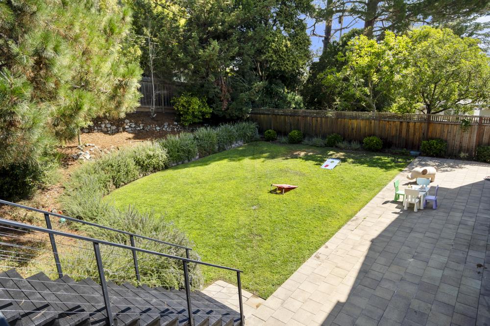 Detail Gallery Image 28 of 33 For 967 Stony Hill Rd, Redwood City,  CA 94061 - 4 Beds | 3/1 Baths