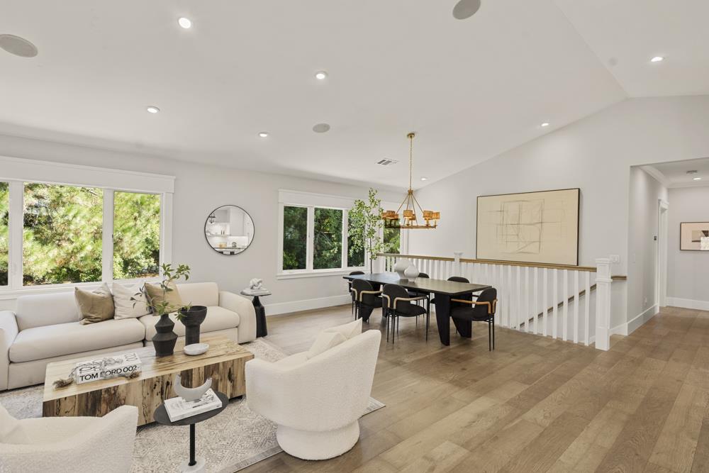 Detail Gallery Image 3 of 33 For 967 Stony Hill Rd, Redwood City,  CA 94061 - 4 Beds | 3/1 Baths