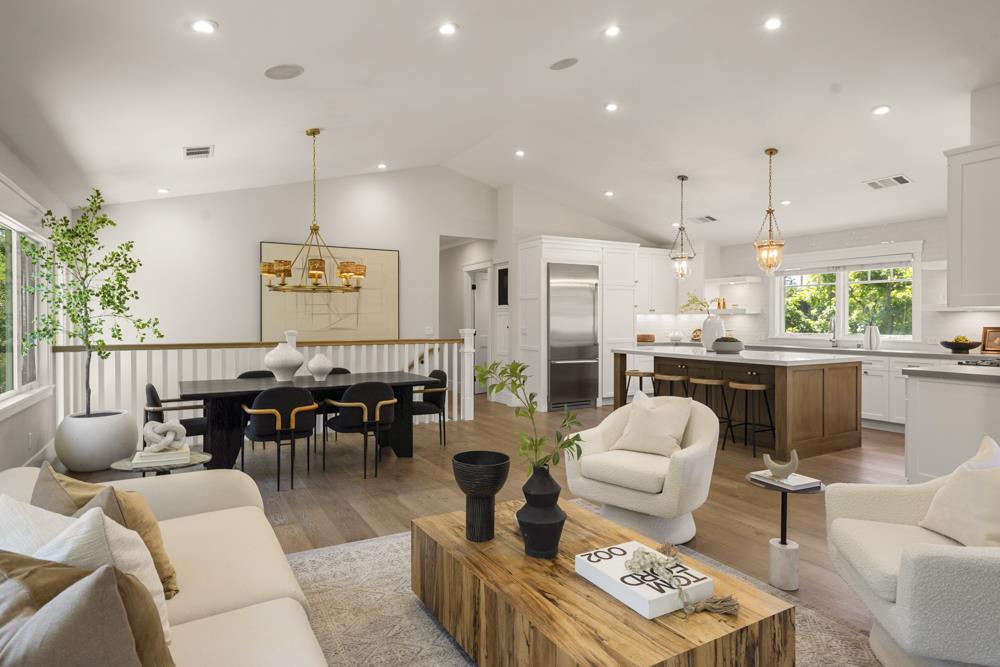 Detail Gallery Image 5 of 33 For 967 Stony Hill Rd, Redwood City,  CA 94061 - 4 Beds | 3/1 Baths