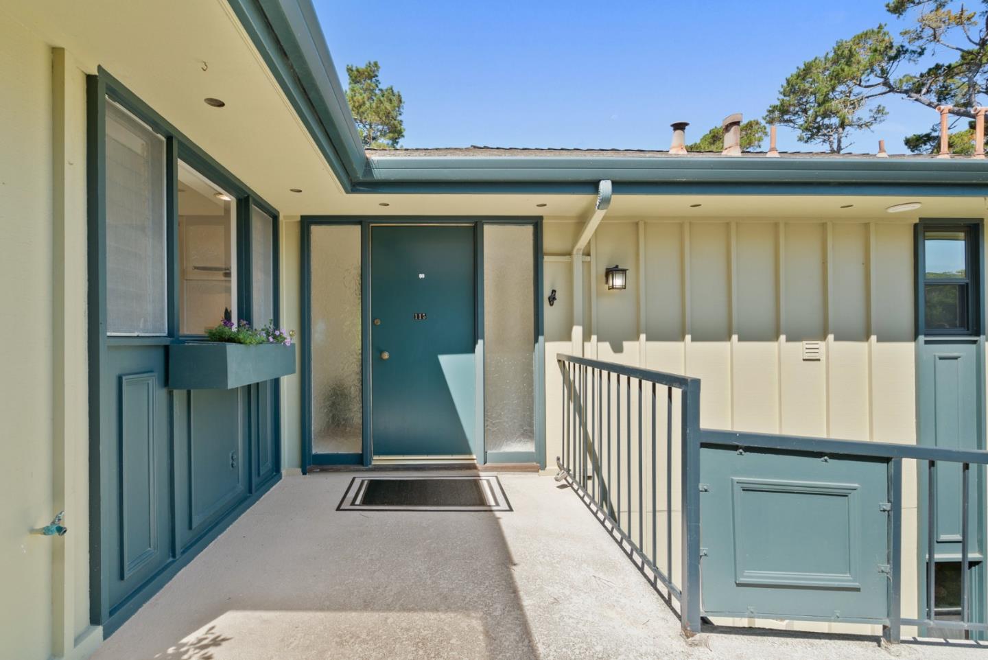 Detail Gallery Image 2 of 44 For 115 Del Mesa Carmel, Carmel Valley,  CA 93923 - 2 Beds | 2 Baths