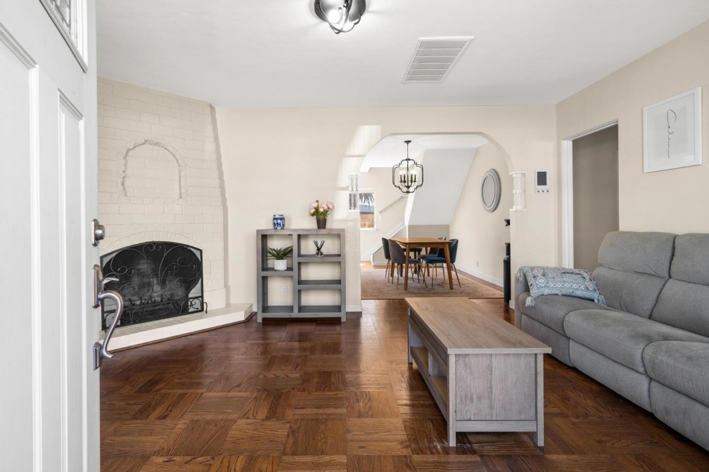 Detail Gallery Image 6 of 63 For 719 Circle Ct, South San Francisco,  CA 94080 - 3 Beds | 2 Baths