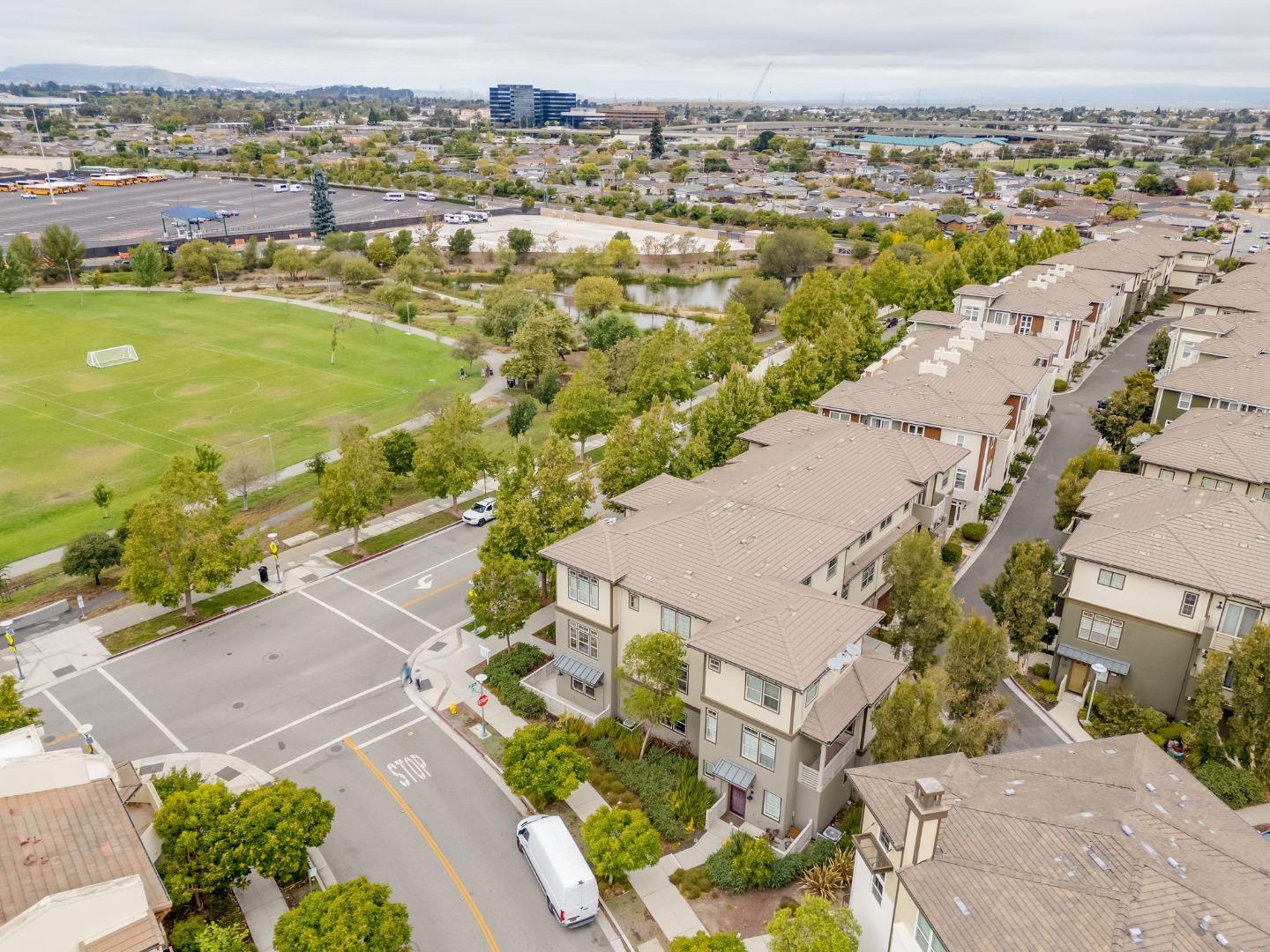 Detail Gallery Image 53 of 53 For 406 E 28th Ave, San Mateo,  CA 94403 - 3 Beds | 3/1 Baths