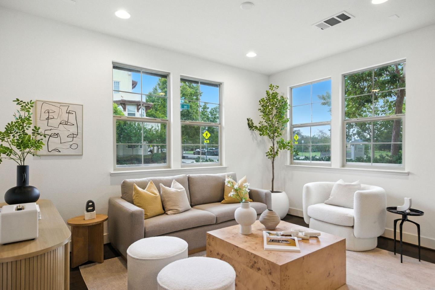 Detail Gallery Image 6 of 53 For 406 E 28th Ave, San Mateo,  CA 94403 - 3 Beds | 3/1 Baths