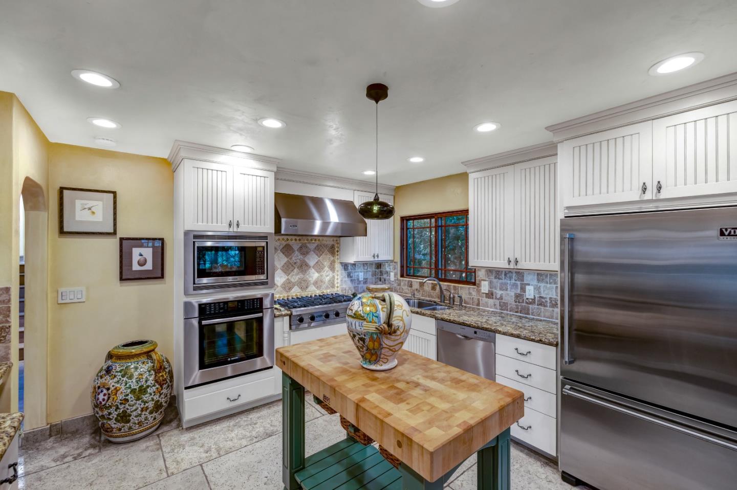 Detail Gallery Image 6 of 17 For 0 Sw Santa Rita 4 Sw of Ocean St, Carmel,  CA 93923 - 3 Beds | 2/1 Baths