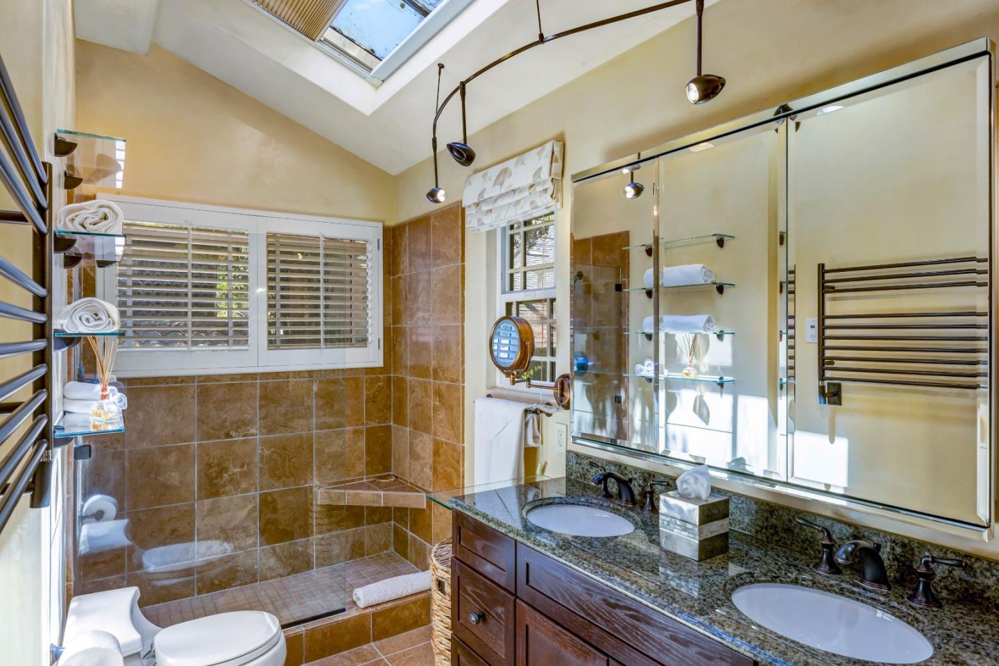 Detail Gallery Image 9 of 17 For 0 Sw Santa Rita 4 Sw of Ocean St, Carmel,  CA 93923 - 3 Beds | 2/1 Baths