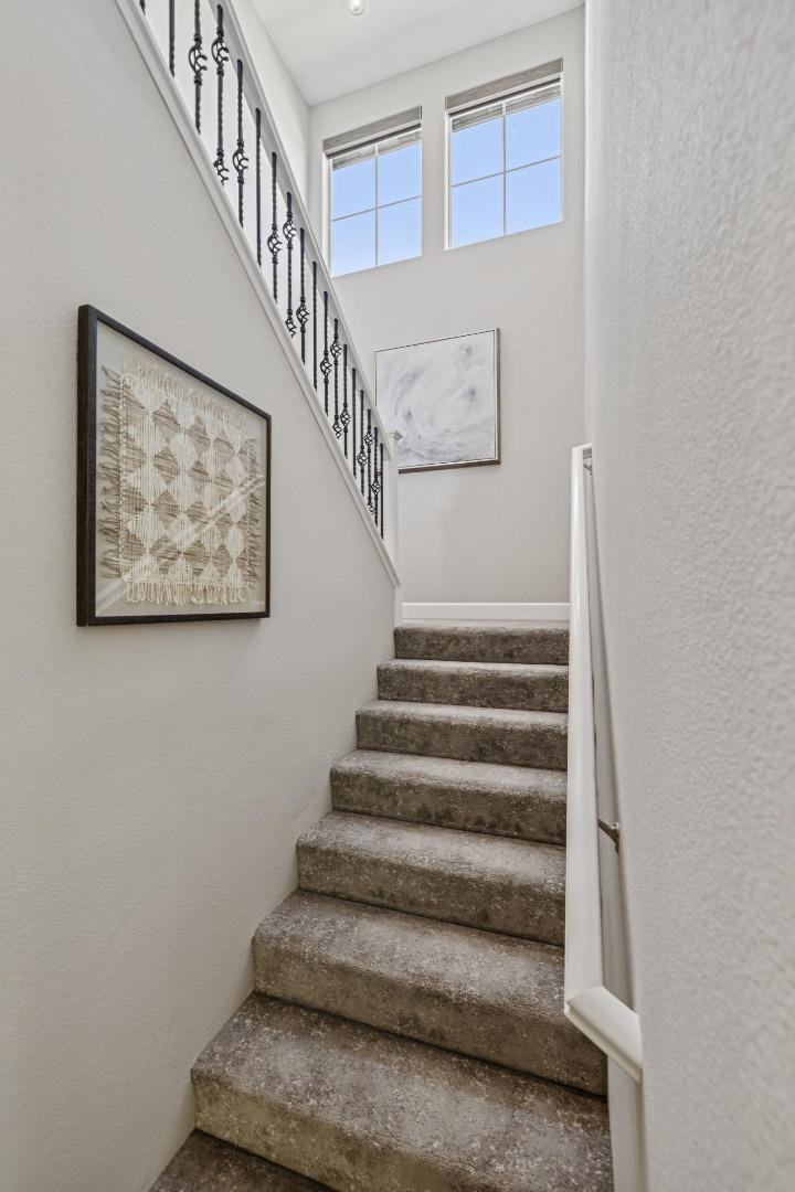 Detail Gallery Image 34 of 80 For 1110 Glenview Dr, San Bruno,  CA 94066 - 4 Beds | 3 Baths