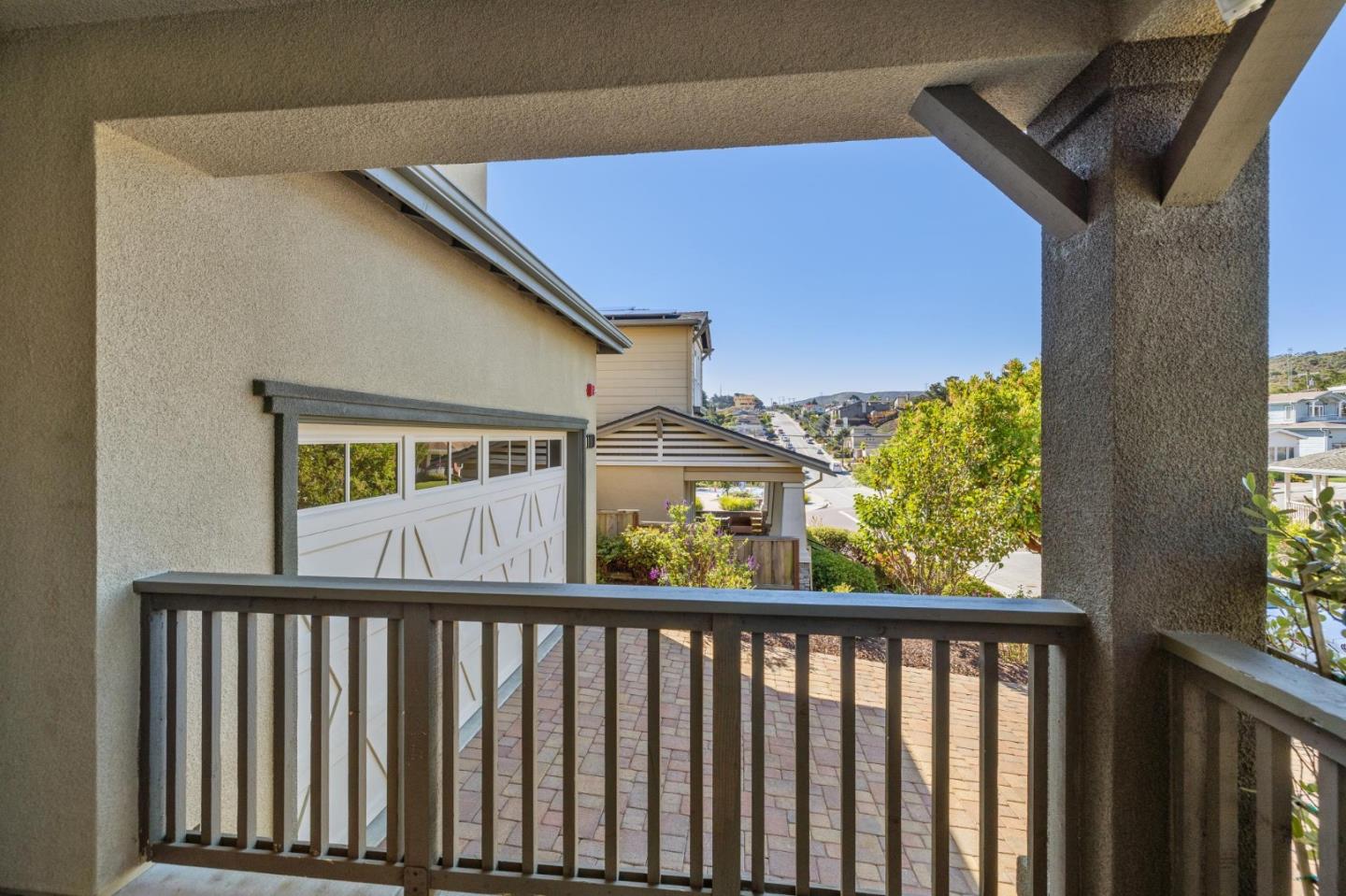 Detail Gallery Image 9 of 80 For 1110 Glenview Dr, San Bruno,  CA 94066 - 4 Beds | 3 Baths