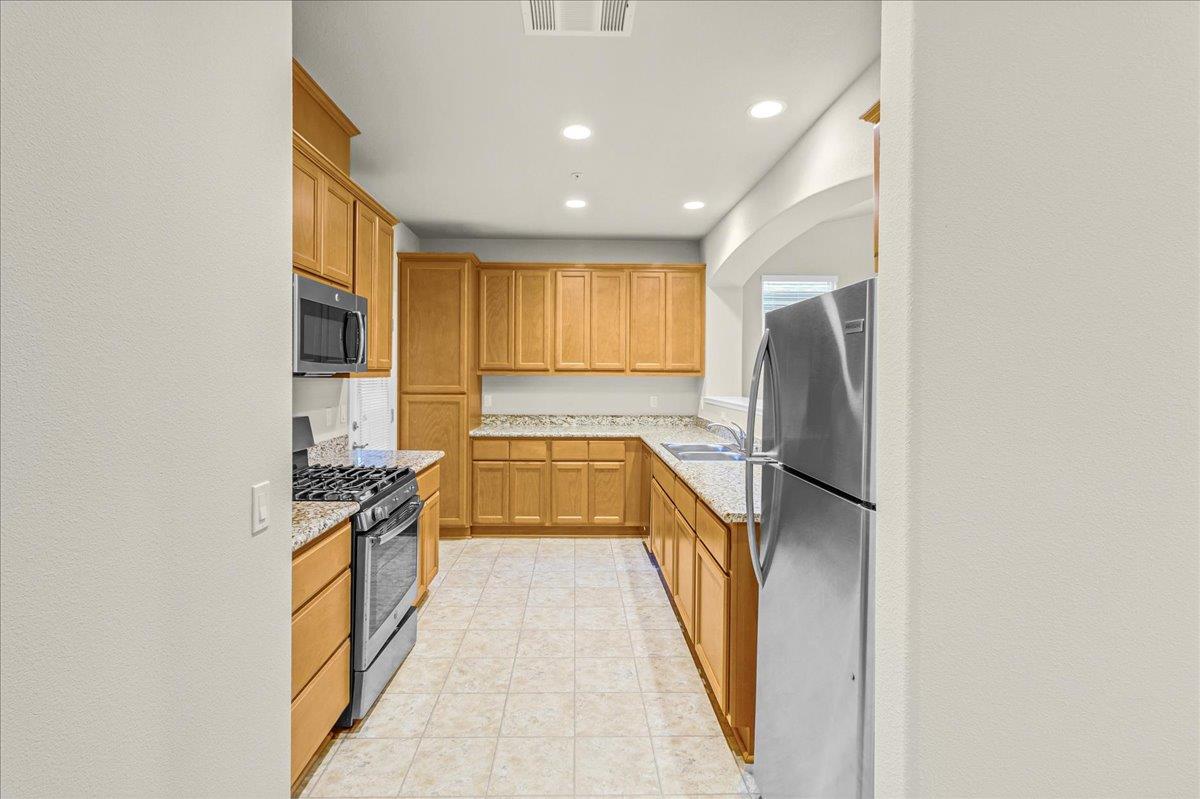 Detail Gallery Image 11 of 36 For 616 Andrus St, King City,  CA 93930 - 4 Beds | 2 Baths