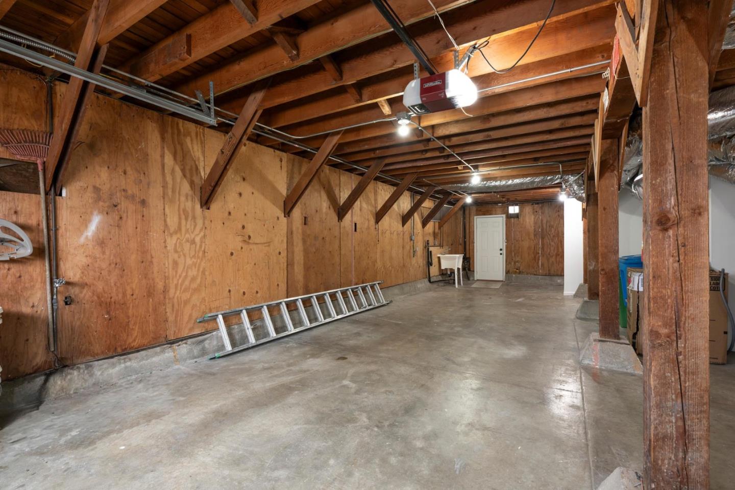 Detail Gallery Image 13 of 14 For 1827 Quintara St, San Francisco,  CA 94116 - 2 Beds | 1 Baths