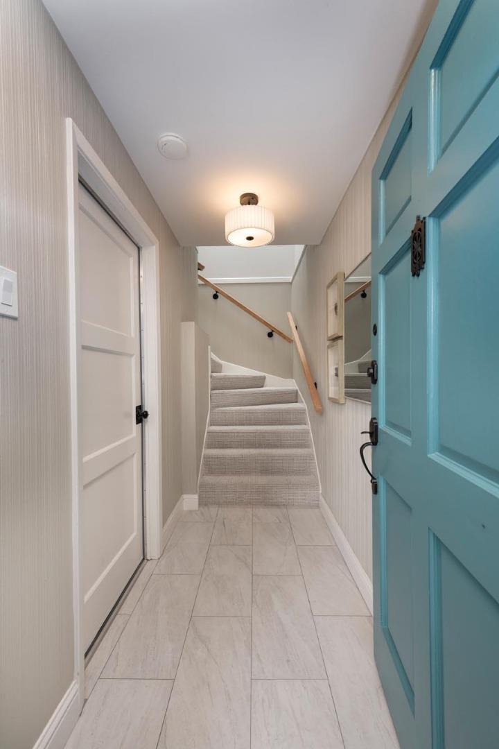 Detail Gallery Image 3 of 14 For 1827 Quintara St, San Francisco,  CA 94116 - 2 Beds | 1 Baths
