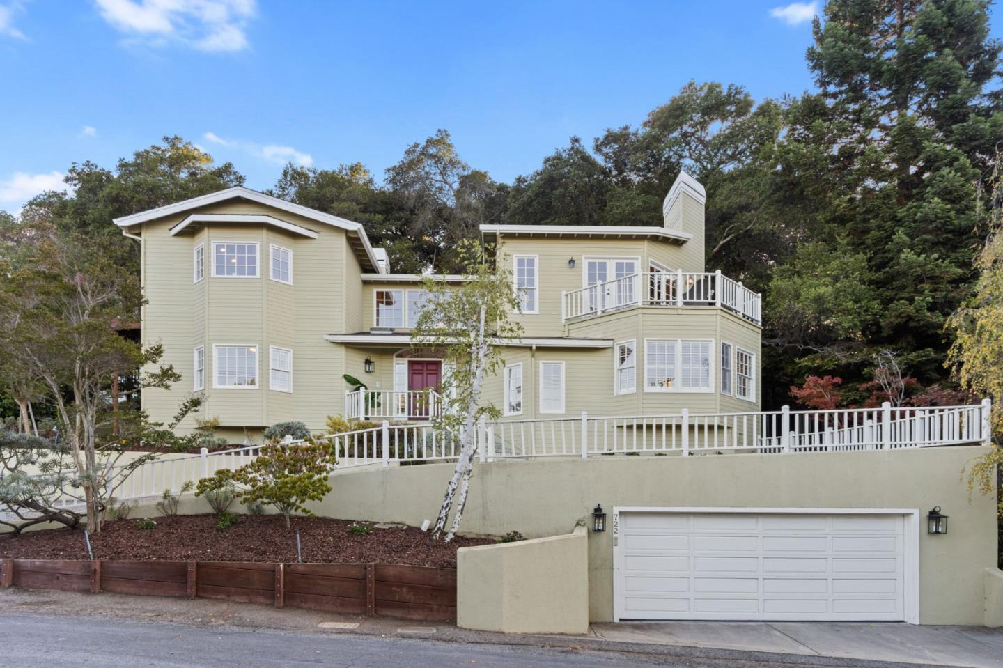 Detail Gallery Image 3 of 96 For 722 Bayview Way, Redwood City,  CA 94062 - 3 Beds | 2/1 Baths