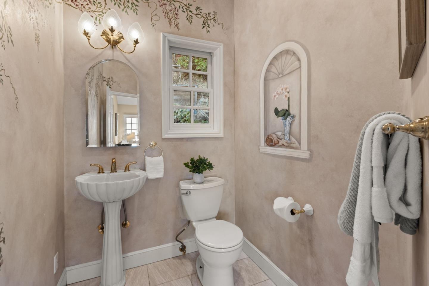Detail Gallery Image 46 of 96 For 722 Bayview Way, Redwood City,  CA 94062 - 3 Beds | 2/1 Baths