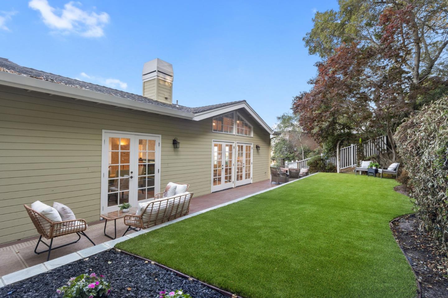 Detail Gallery Image 8 of 96 For 722 Bayview Way, Redwood City,  CA 94062 - 3 Beds | 2/1 Baths