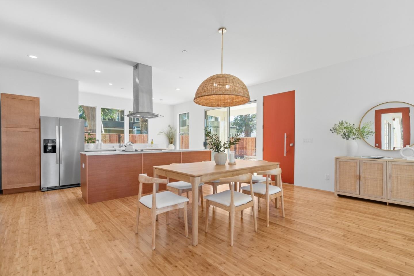 Detail Gallery Image 14 of 43 For 30 Ryans Way, Santa Cruz,  CA 95062 - 3 Beds | 3/1 Baths