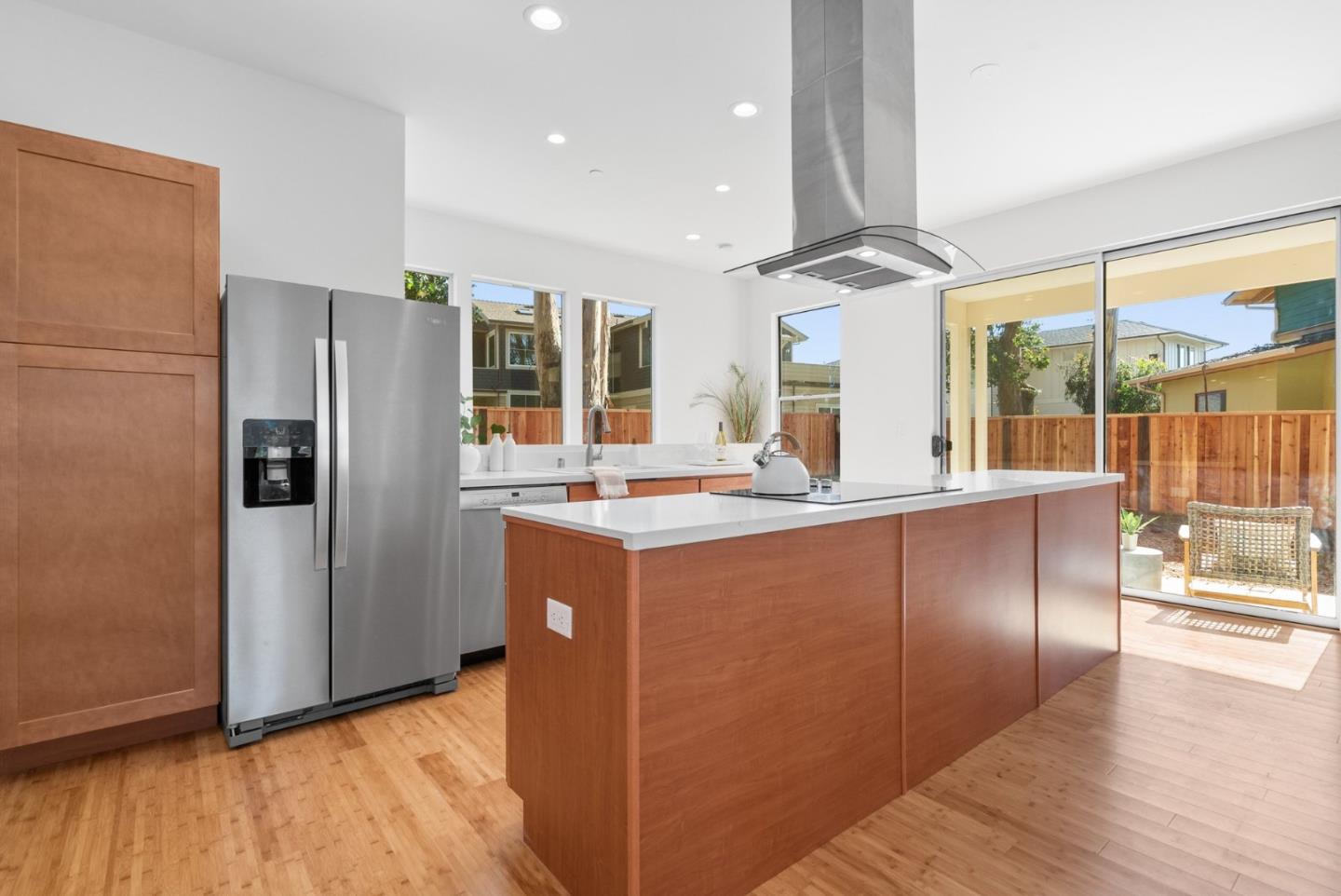 Detail Gallery Image 18 of 43 For 30 Ryans Way, Santa Cruz,  CA 95062 - 3 Beds | 3/1 Baths