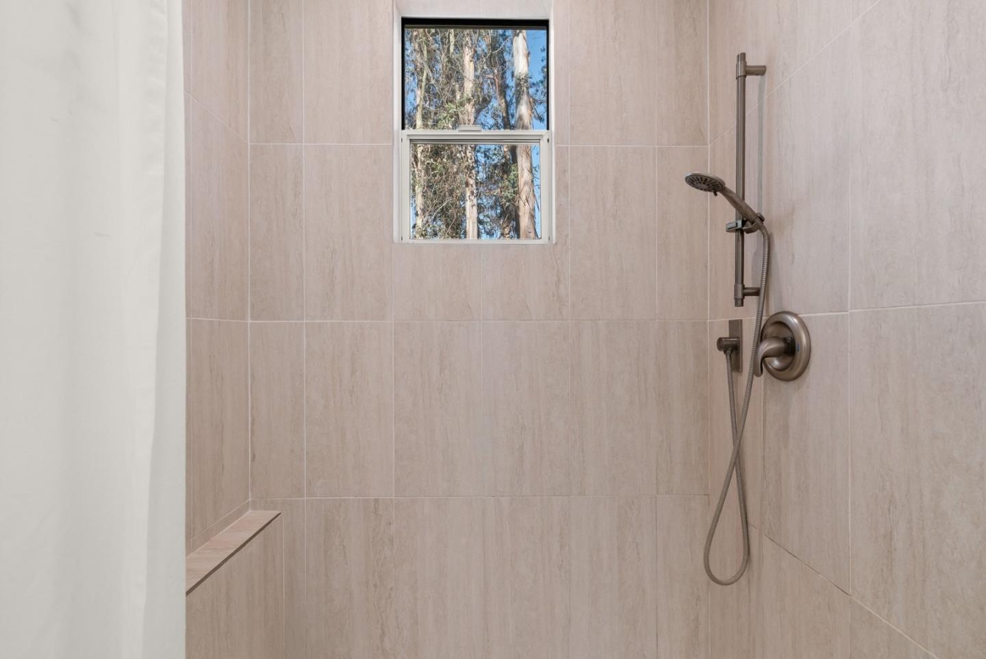 Detail Gallery Image 28 of 43 For 30 Ryans Way, Santa Cruz,  CA 95062 - 3 Beds | 3/1 Baths